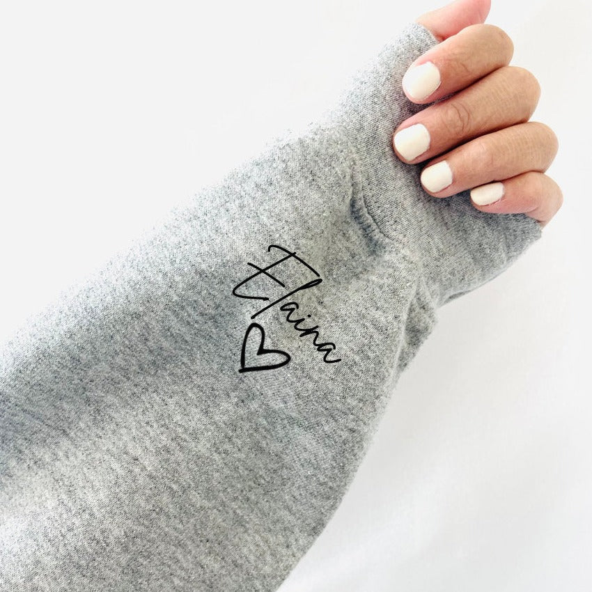 ✨ オリジナル刺繍「愛は袖に宿る」Tシャツ/スウェット/パーカー ✨ 〜袖にお名前入り・完全オーダーメイド〜