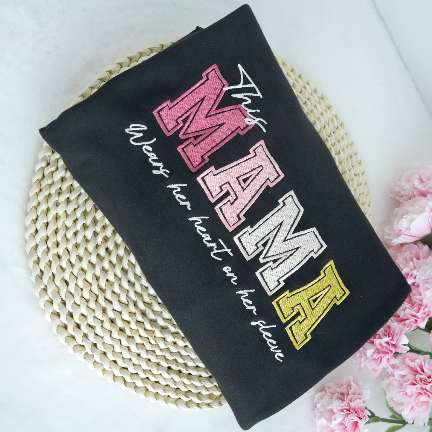 💖刺繍入り「愛は袖に宿る」Tシャツ/スウェット/パーカー 〜ママの愛情を形にした、世界で一つだけの贈り物