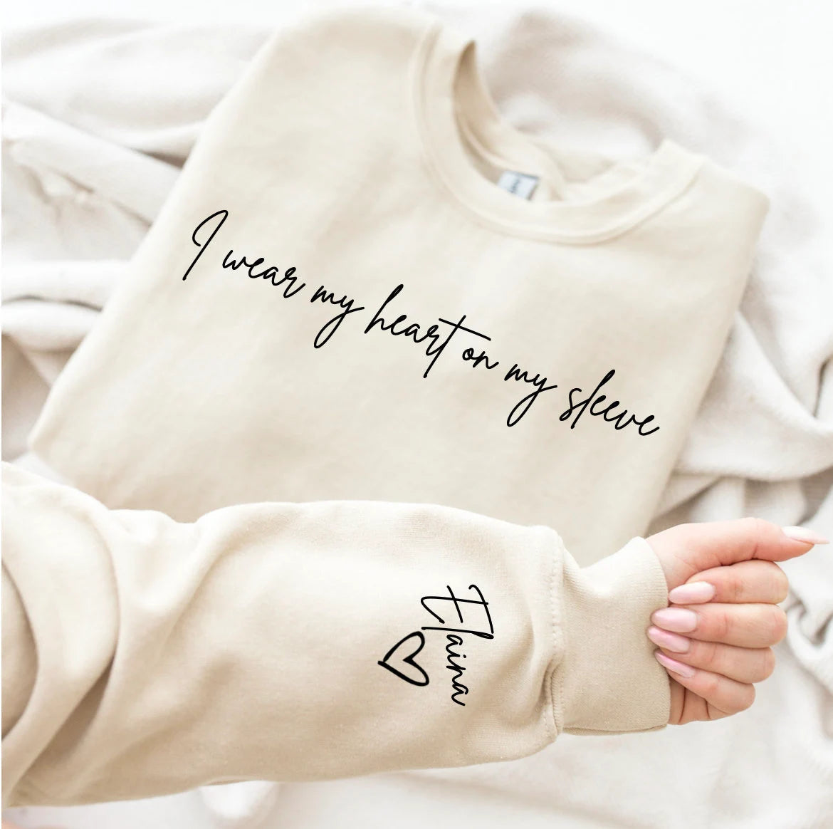 ✨ オリジナル刺繍「愛は袖に宿る」Tシャツ/スウェット/パーカー ✨ 〜袖にお名前入り・完全オーダーメイド〜