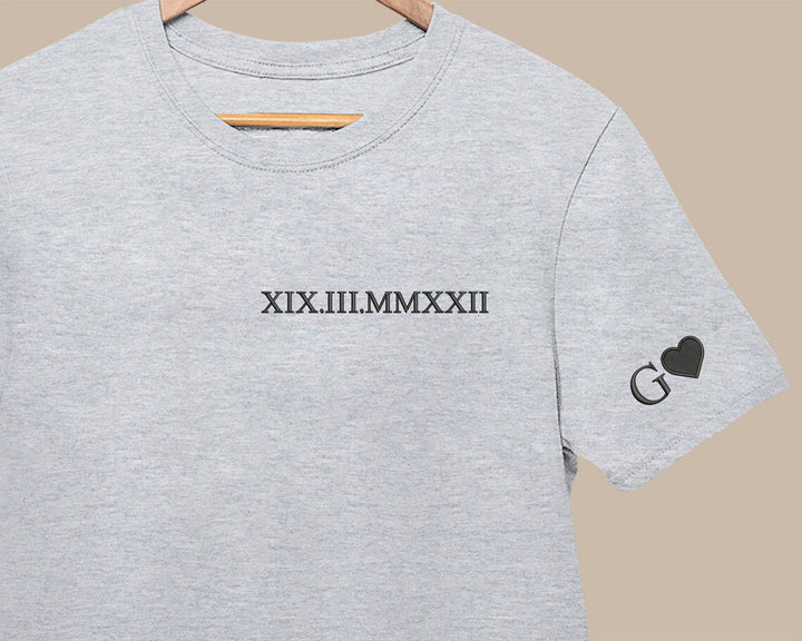 オリジナル 刺繍 イニシャル ローマ数字 Tシャツ