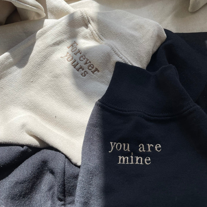 オリジナルイニシャル ローマ数字 刺繍 Tシャツ