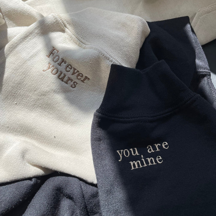 オリジナルイニシャル ローマ数字 刺繍 Tシャツ