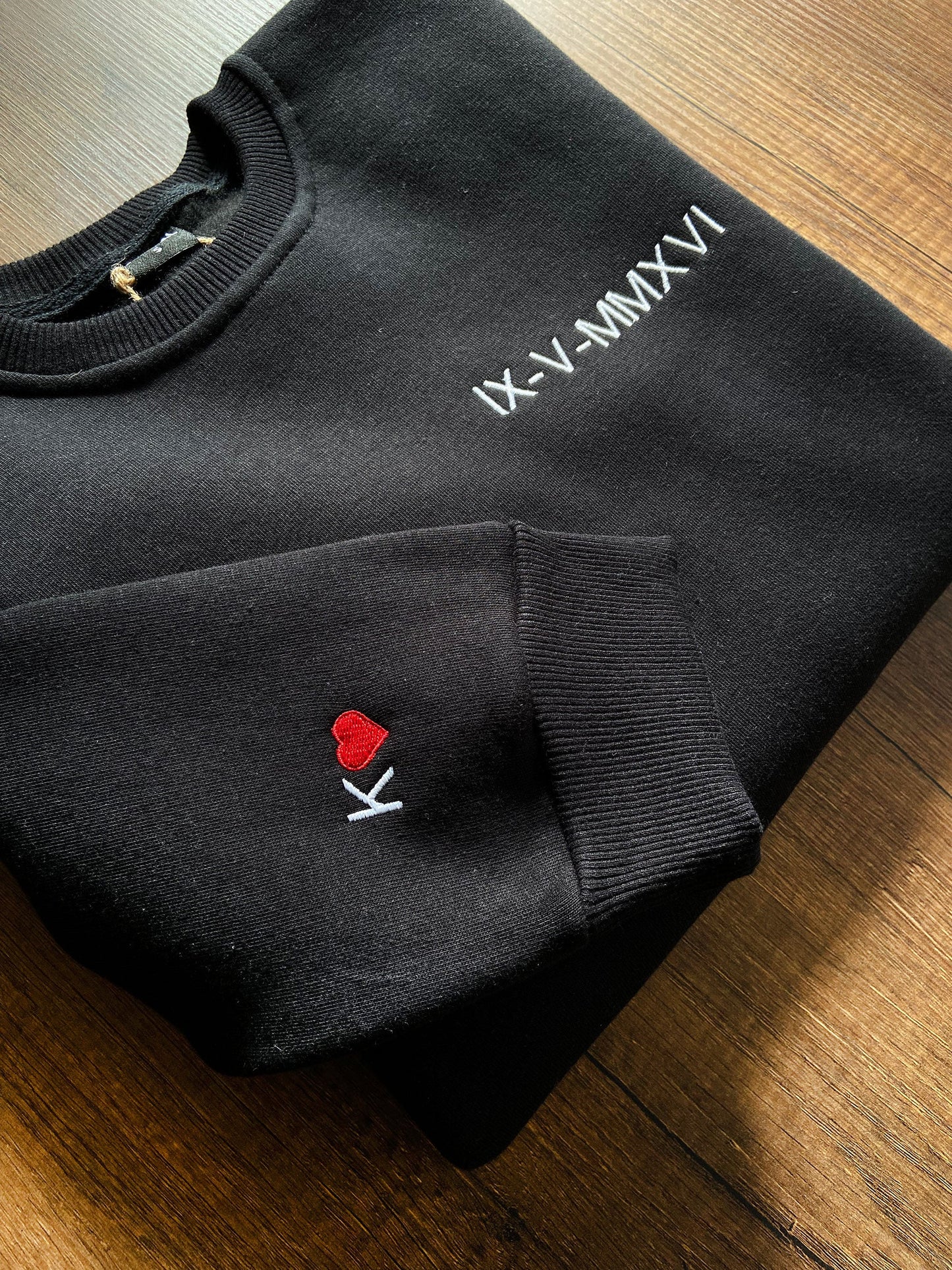 ローマ数字パーカー、カップル スウェットシャツ、パーソナライズされた刺繍スウェットシャツ、刺繍スウェットシャツ、カップル ラブ カスタム スウェットシャツ
