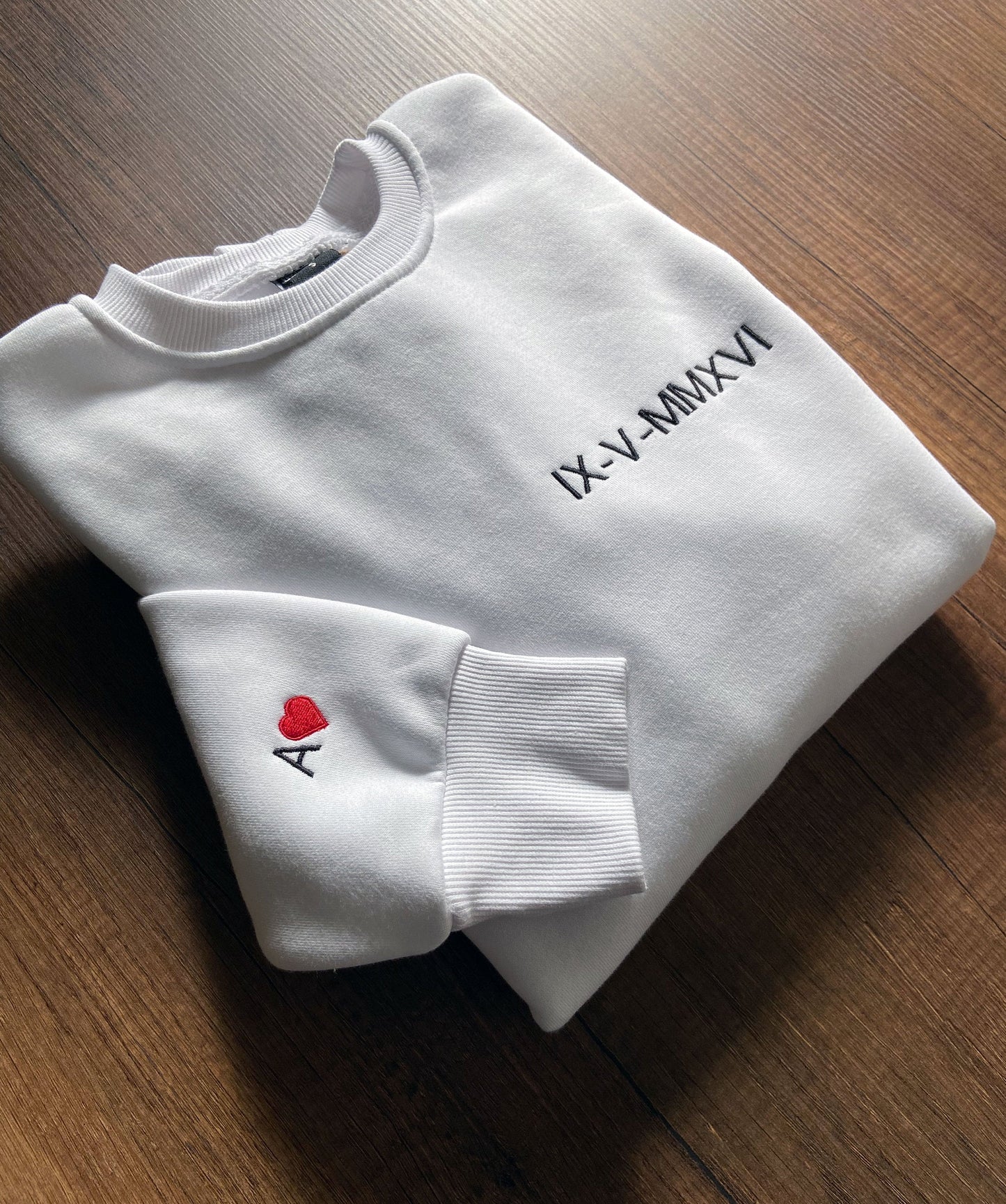 ローマ数字パーカー、カップル スウェットシャツ、パーソナライズされた刺繍スウェットシャツ、刺繍スウェットシャツ、カップル ラブ カスタム スウェットシャツ