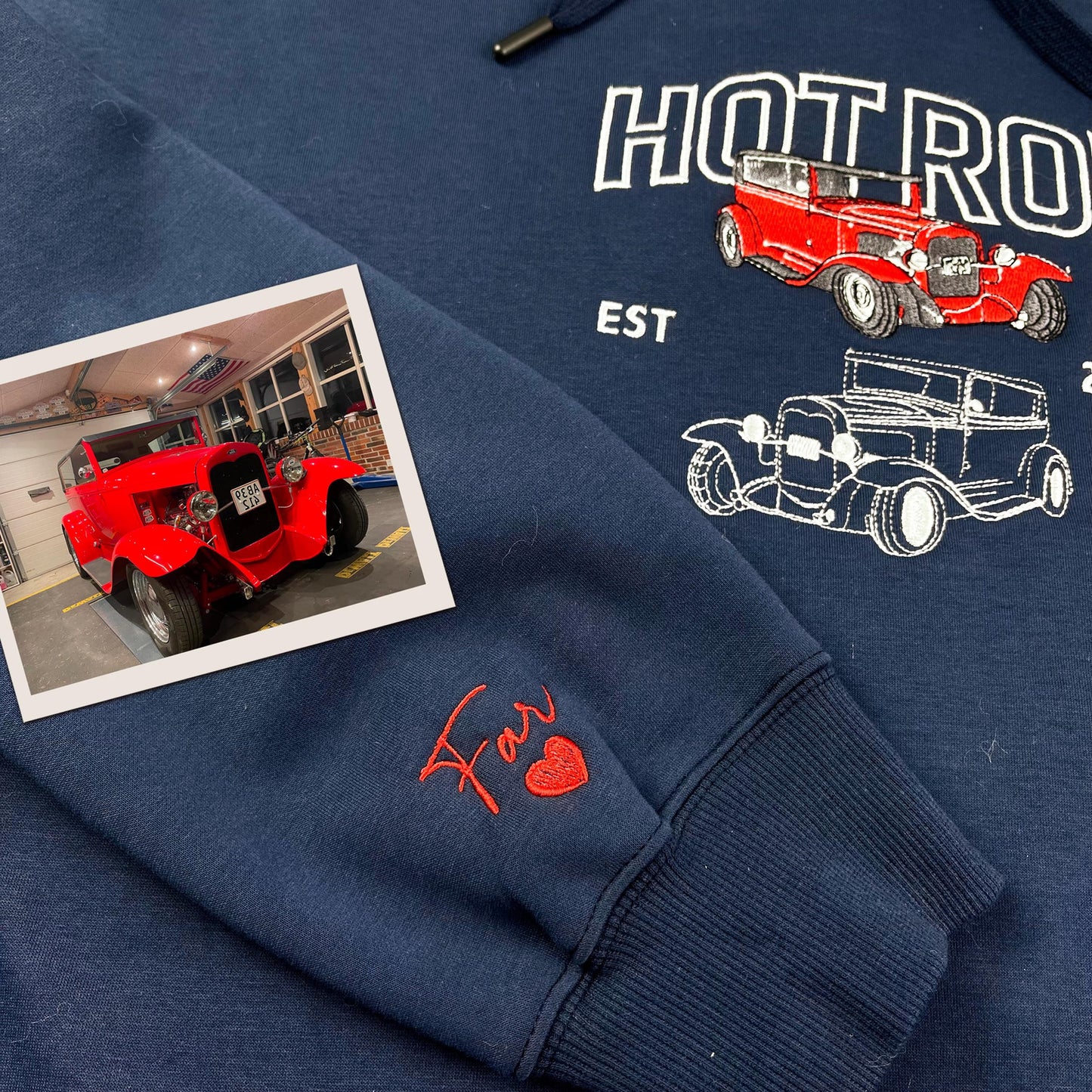 カスタムカー写真ダブル刺繍 Tシャツ/パーカー/スウェット — 彼氏・夫・カーラバーへのサプライズギフト
